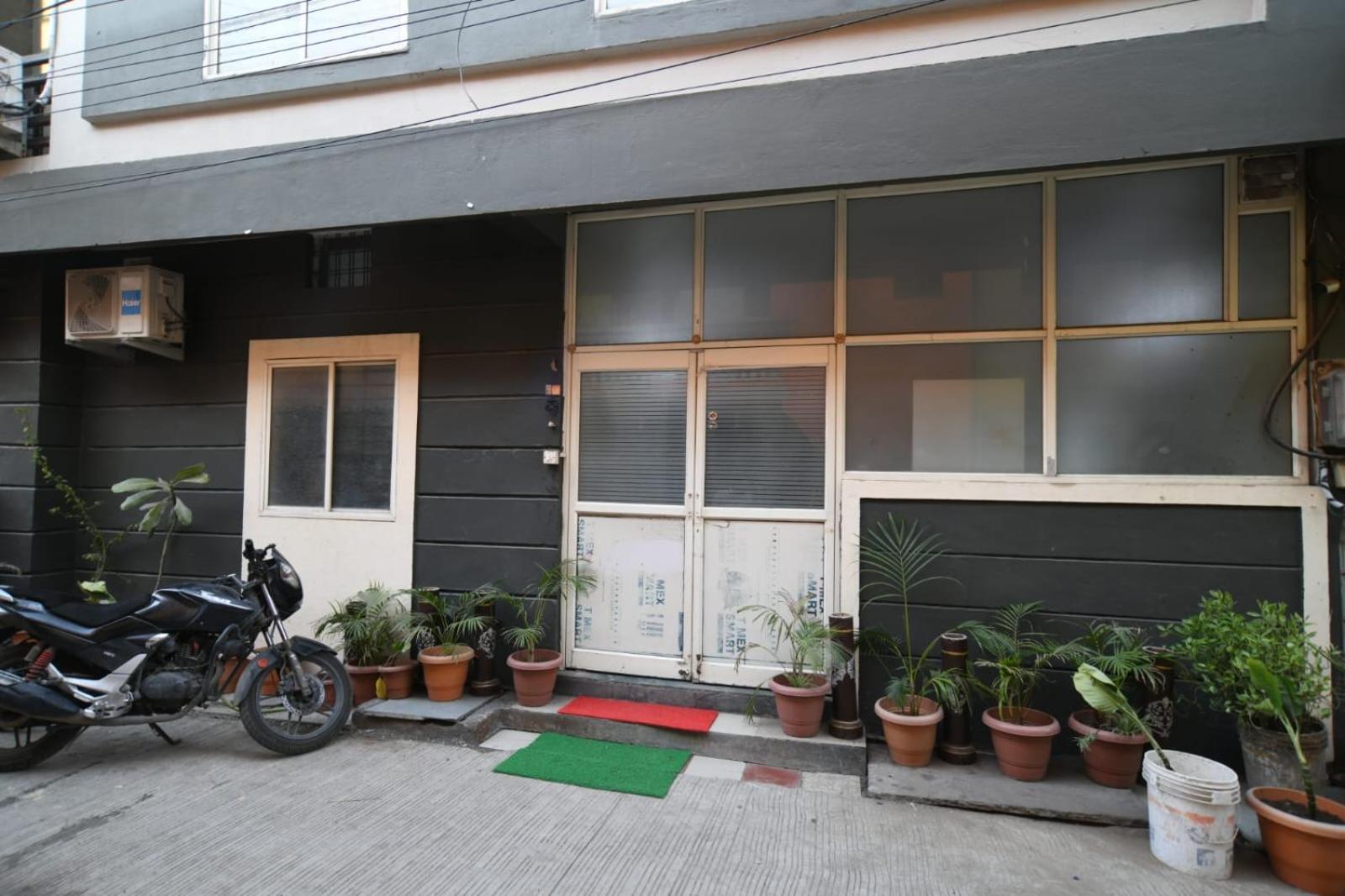 Hotel Royal Palace Indore Luaran gambar