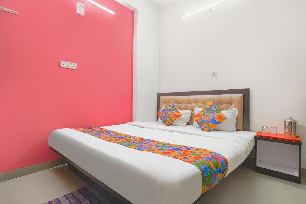 Hotel Royal Palace Indore Luaran gambar