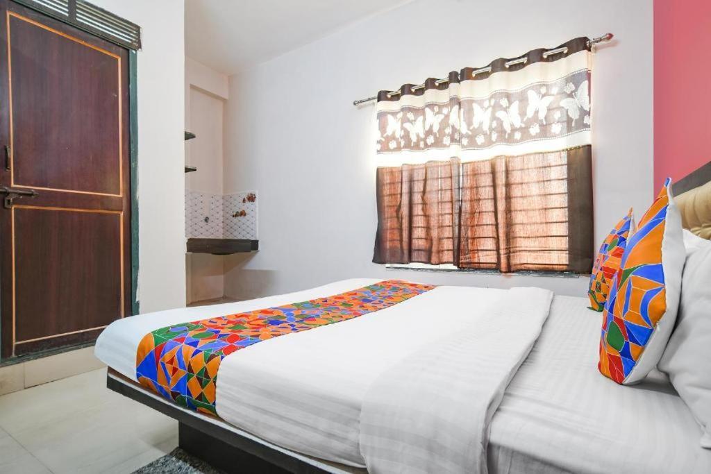 Hotel Royal Palace Indore Luaran gambar