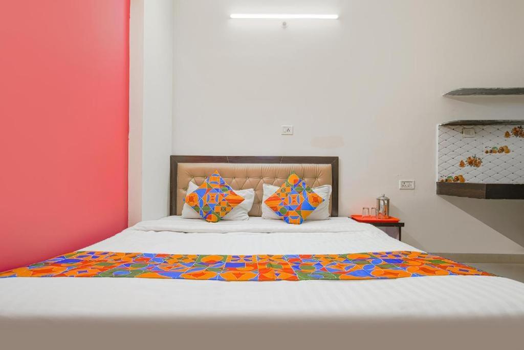 Hotel Royal Palace Indore Luaran gambar